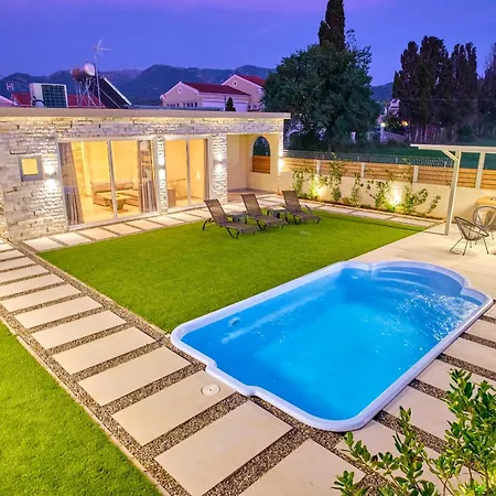 Cinque Elementi By Estia Villa