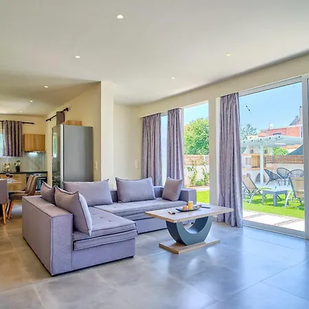 Cinque Elementi By Estia Vilă Roda (Corfu)